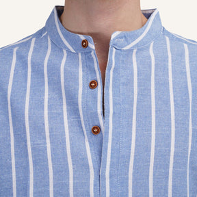 Camisa Masculina Listrada Old Money Carvell azul clara