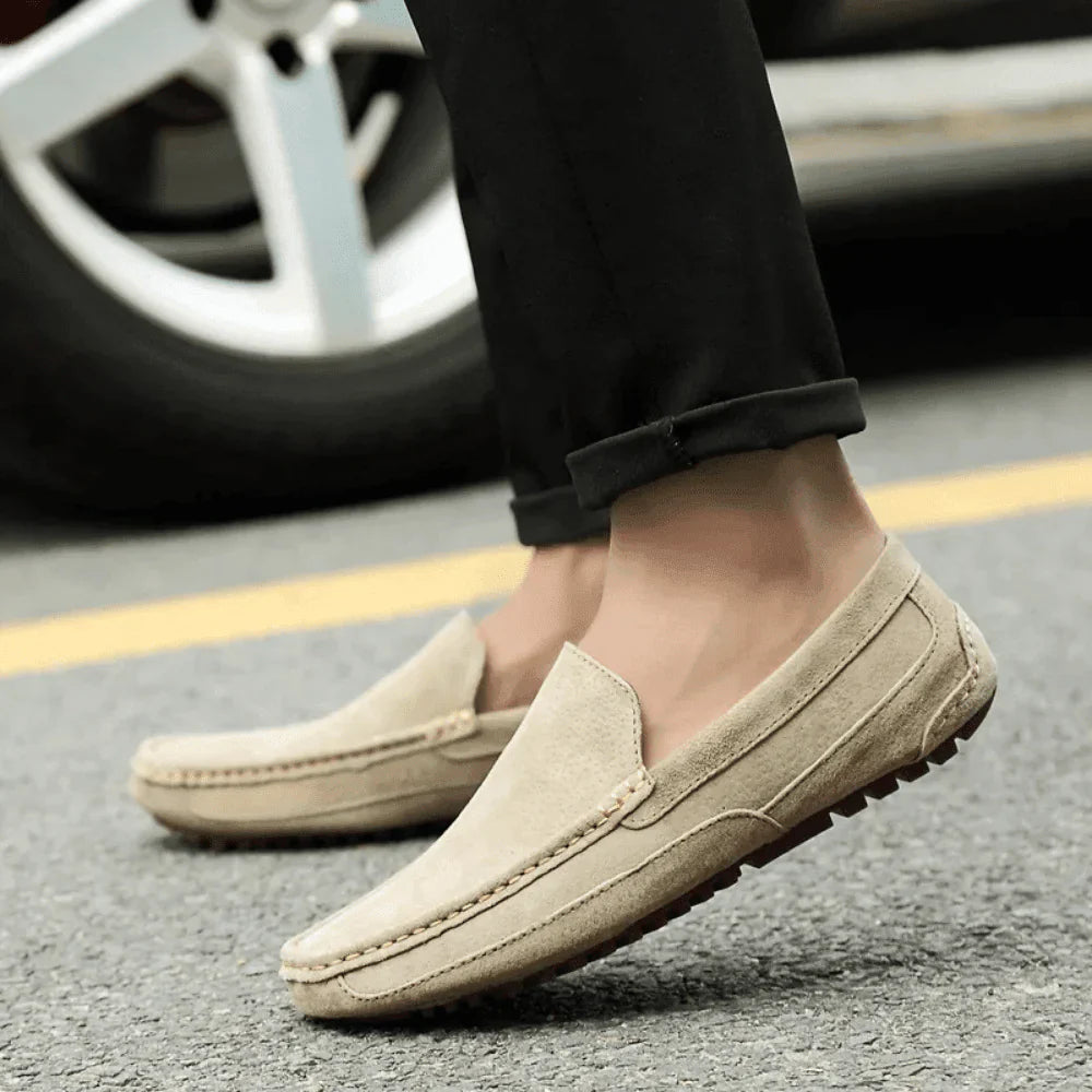 Mocassim Loafer de Camurca Masculino Solatte bege